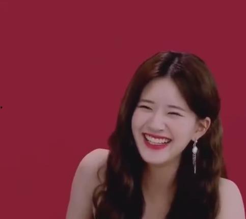 天天吃瓜视频在线看免费观看 赵露思否认整容 潜规则,揭秘潜规则真相